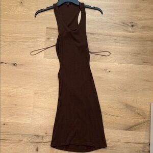 Elegant Brown Sleeveless Dress